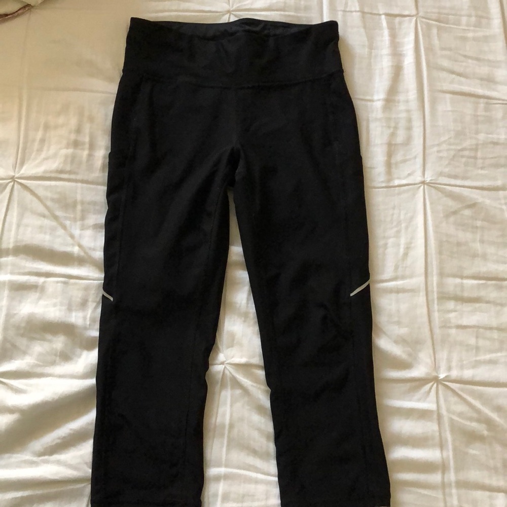 Black mid leggings